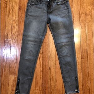 Size 5/26 grey KanCans